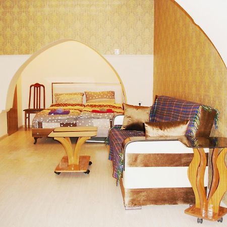 Apartment In Old City Baky Esterno foto